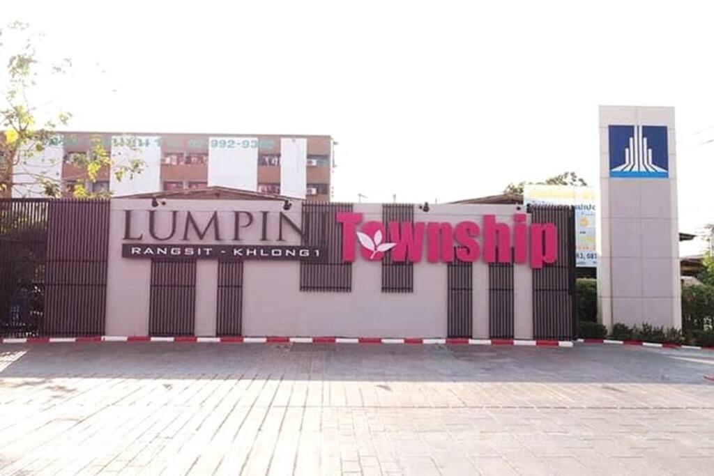 Baan Kidtang Appartement Rangsit Buitenkant foto