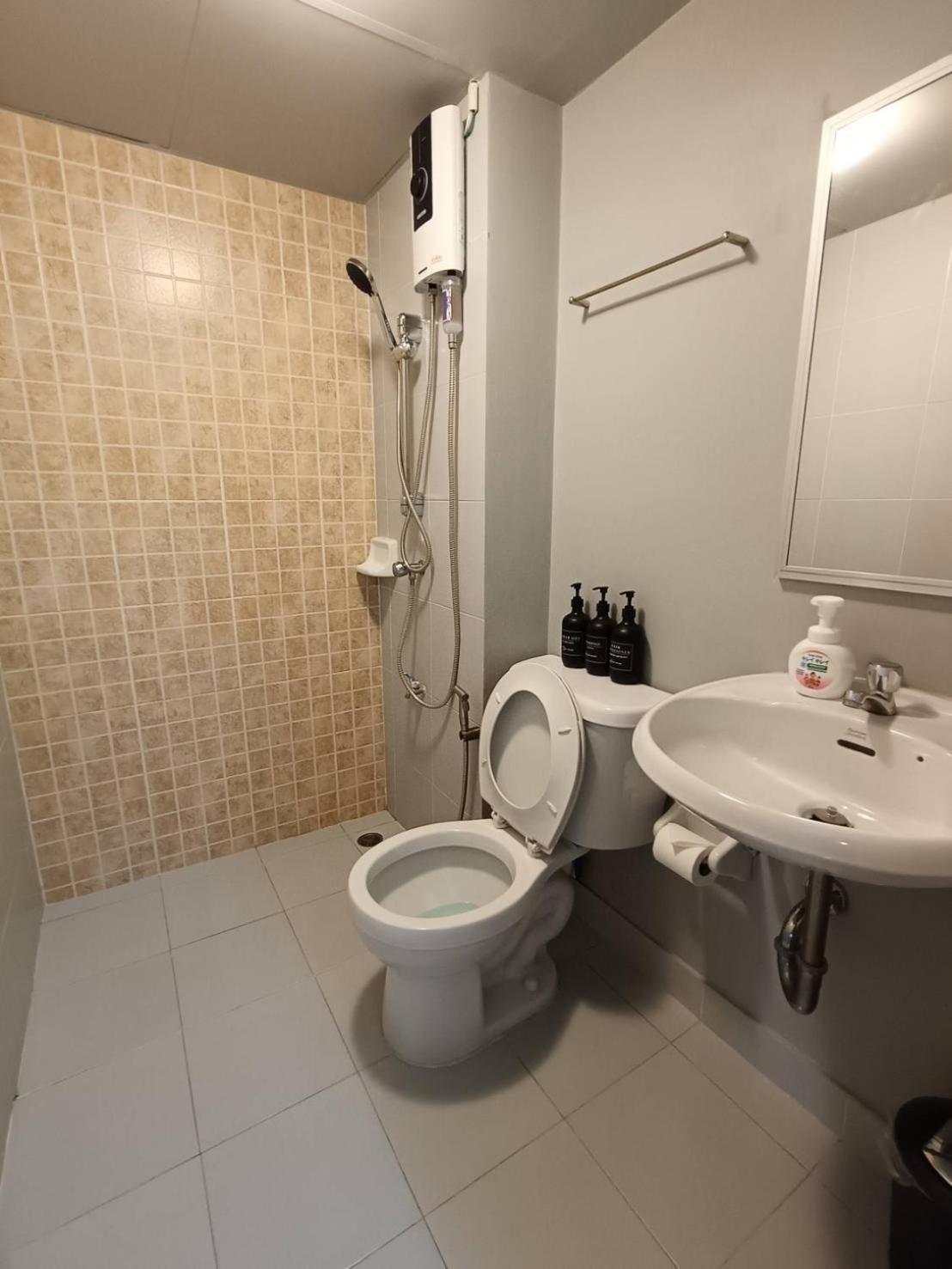 Baan Kidtang Appartement Rangsit Buitenkant foto