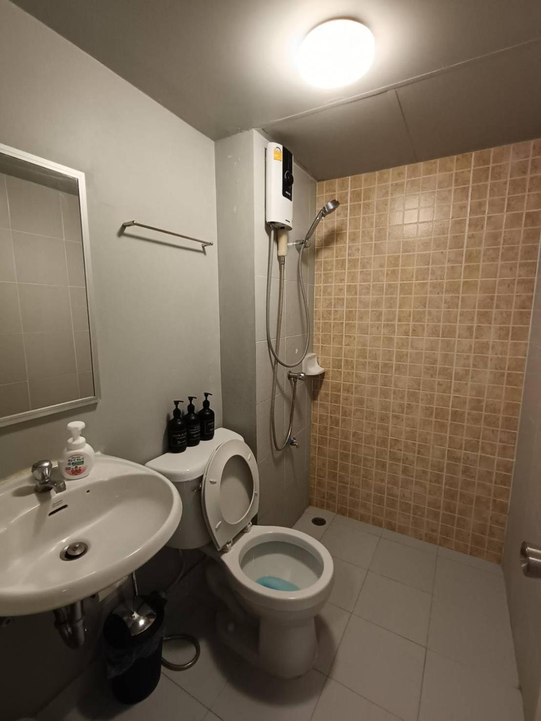 Baan Kidtang Appartement Rangsit Buitenkant foto